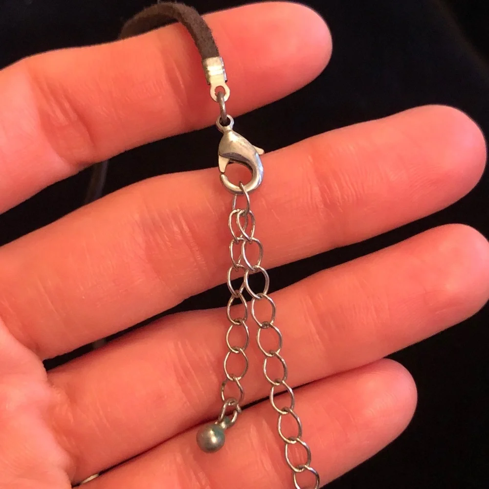 Elegant Cream and Brown Beaded Necklace - Picture 4 of 7